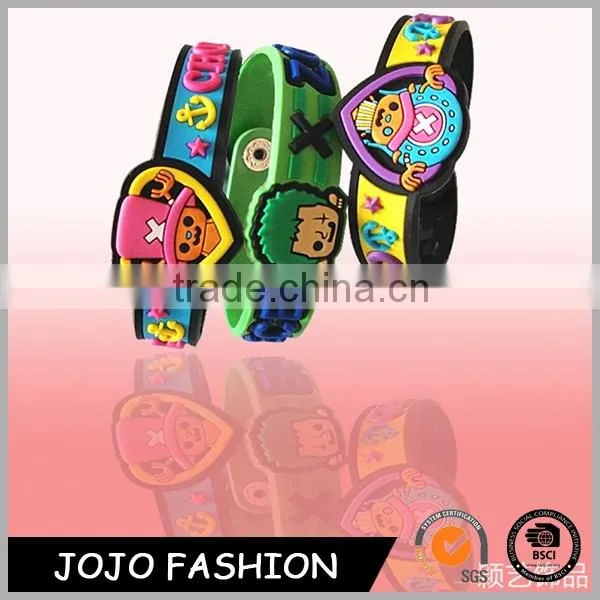 2016 Hot selling wholesale cheap custom halloween skull bracelet kids cartoon silicone bracelet