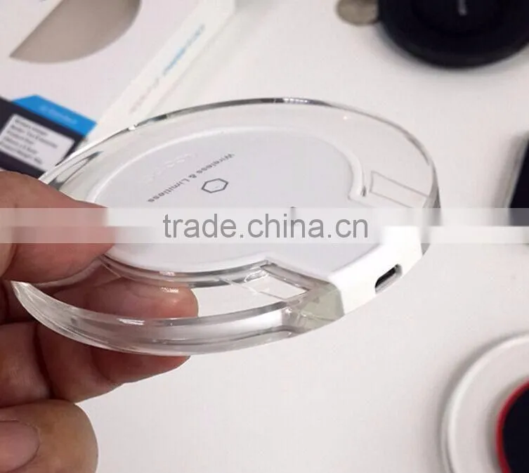 Best selling round wireless charger smart fantasy charger for apple for Samsung