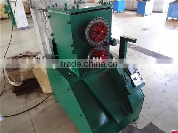 machine making steel fibers in concrete