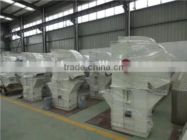 Best selling cattle feed machine with factory price