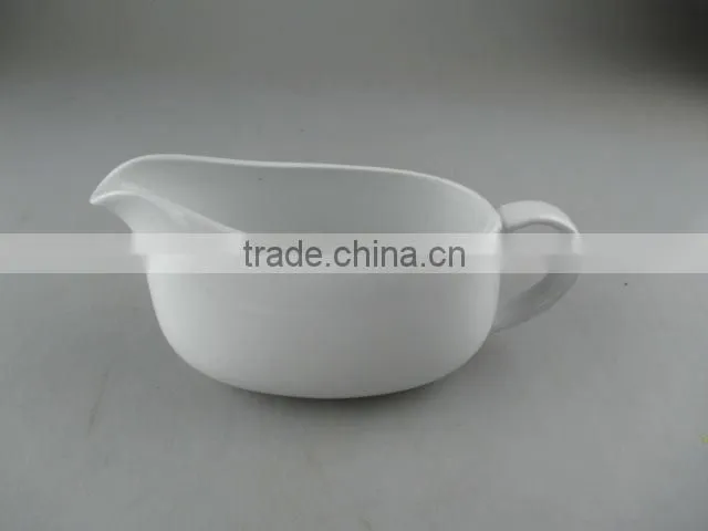 Wholesale white ceramic milk jug /milk pot in stock