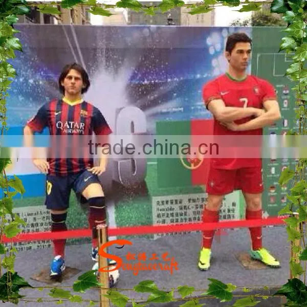 Famous player artificial lifesize statue for sale in football place