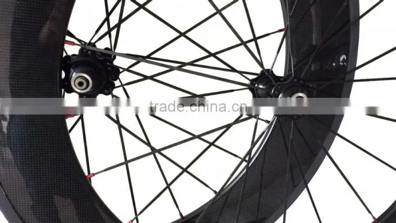 China carbon rim New carbon bicycle wheelset 700c 88mm road bike clincher glossy 700c 88mm carbon 3k glossy 20/24 spokes