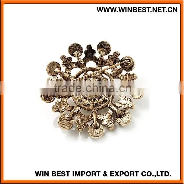 2015 New design fancy brooch, cheap bulk brooch,rhinestone wedding brooch