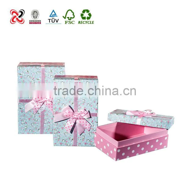 Different Shaped Paper Ribbon Closure Box