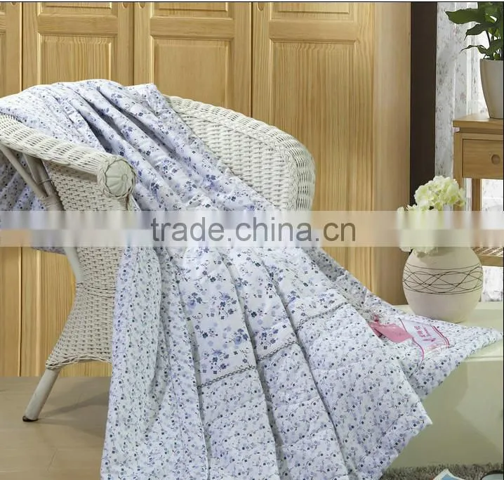 New high quality 100% cotton wholesale bright colored decorative down bed comforters for hotel,home, hospital