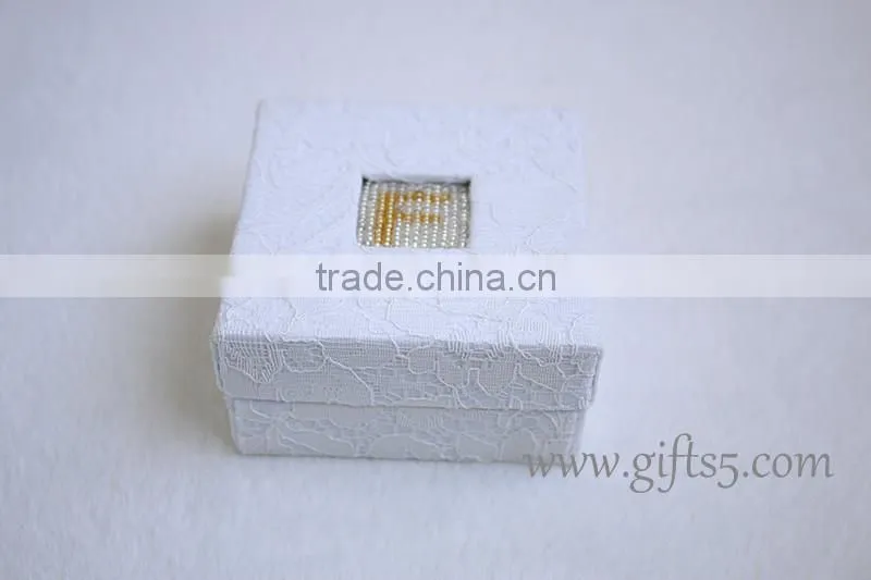 Custom Elegant Proposal Jewelry Ring Gift Box Wedding Ring Box with beaded name plate of F