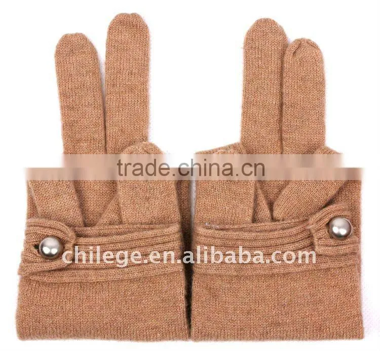 cashmere knitting gloves with button on the wrist