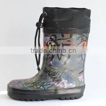 Hot sell Graffiti printing rubber boots for boys