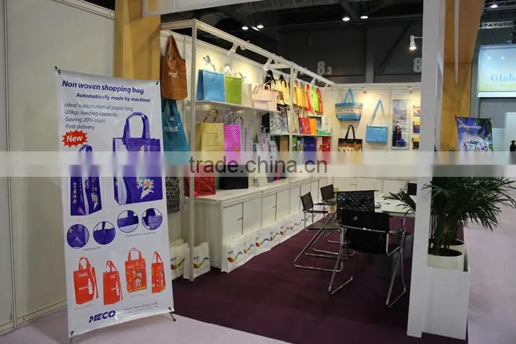 Saving 30% costs / automatically made by machine / Non woven shopping bag