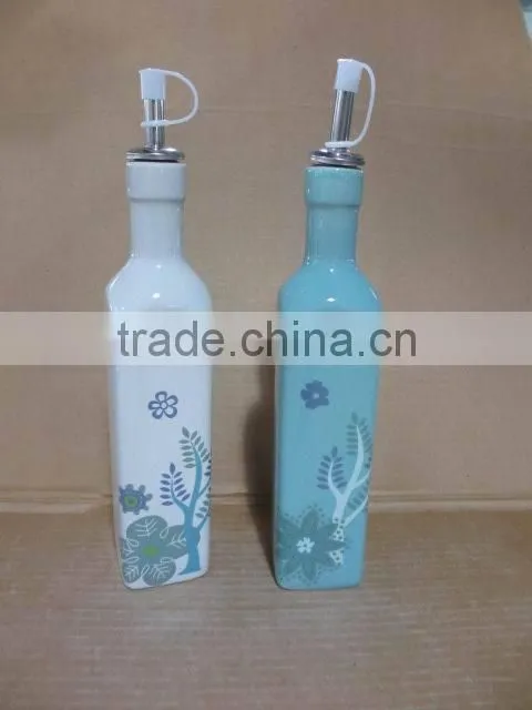 Round Ceramic oil olive vinegar bottle set with stripe pattern
