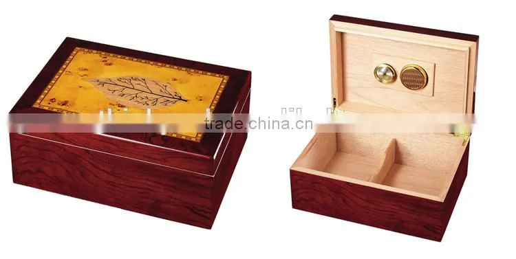 Customizable luxury portable wooden cigar box humidor
