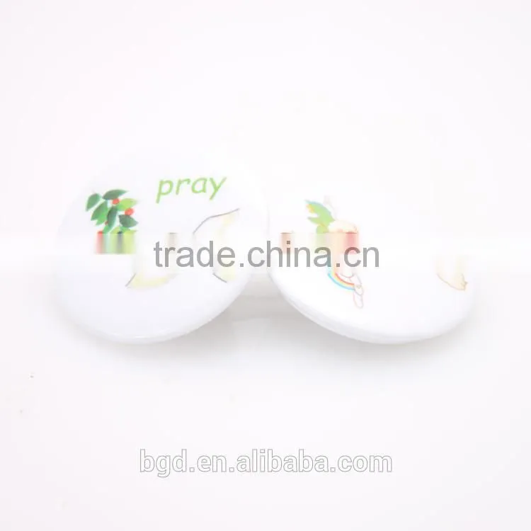 Decorative safety pin button badge for kids
