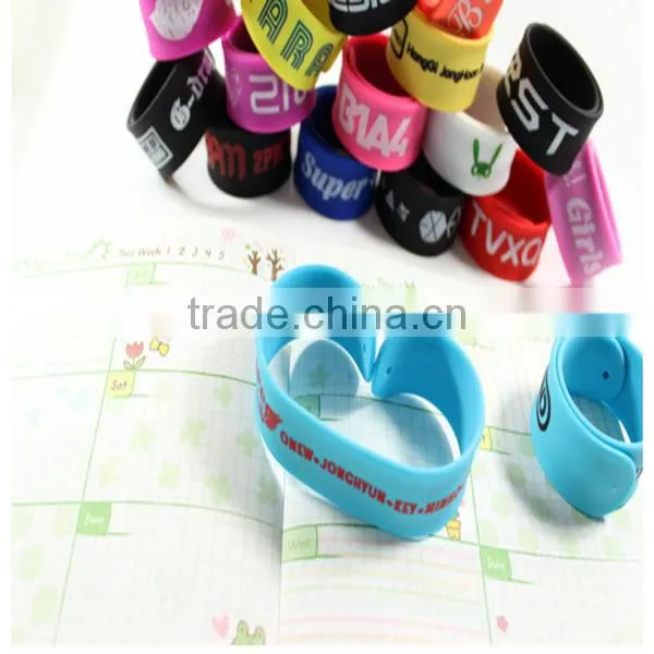 oem silicone slap bracelet wholesale/plastic bangles cheap bulk silicone slap wristband cheap item to sell
