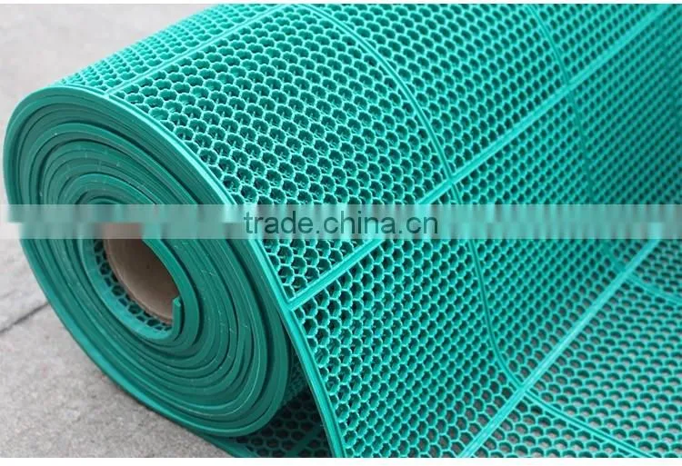 Eco-friend anti-slip durable roll coil pvc hexagonal mat