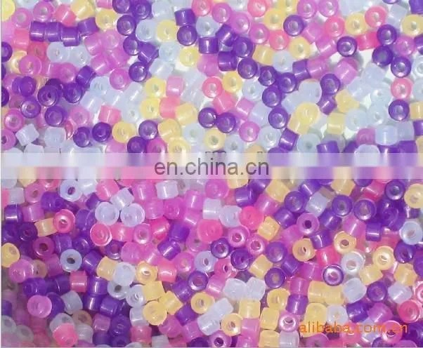 Color-Changing Pony Beads and Rubber Bands Bracelet