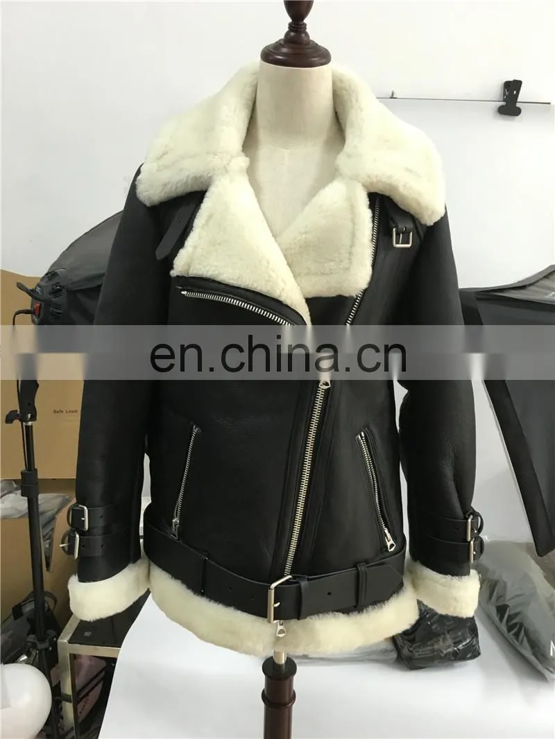 2016 Newest European Genuine Sheepskin Ladies Winter Coat Short Women Real Leather Coat