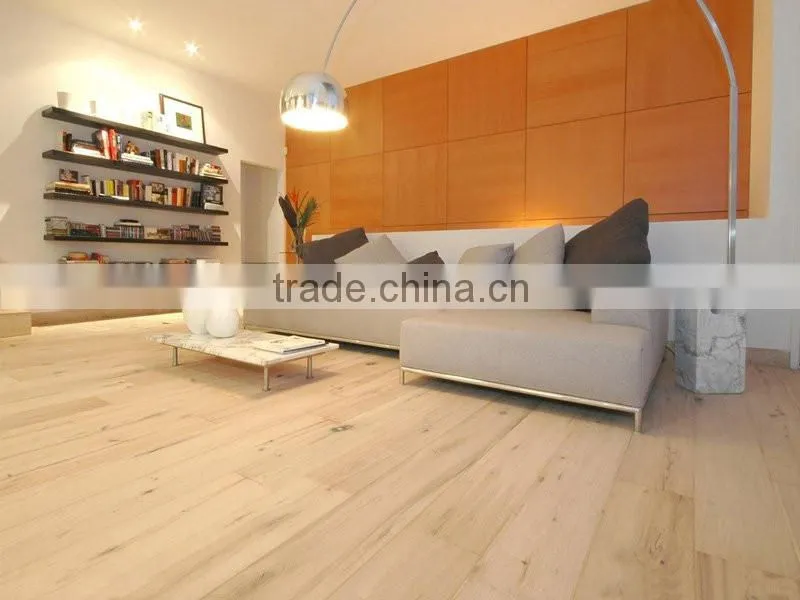 Waxed natural wood color flooring indoor