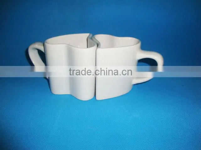 Amazing heart shaped couple mugs, porcelain couple mug with OEM design