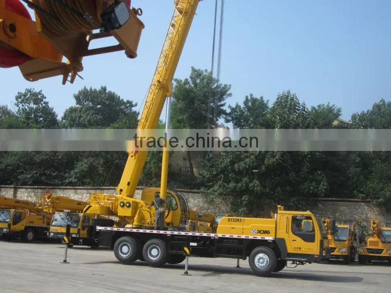 284HP Engine WD615.329 XCMG 25T Truck Crane QY25K5