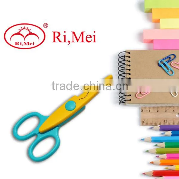 Cutting office scissor for Canton Fair booth