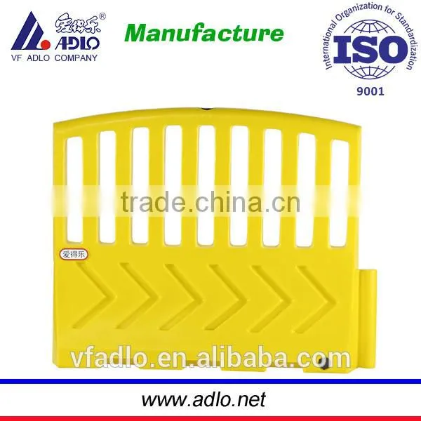 2014 new yellow garden safety plastic traffic barrier manufacturers
