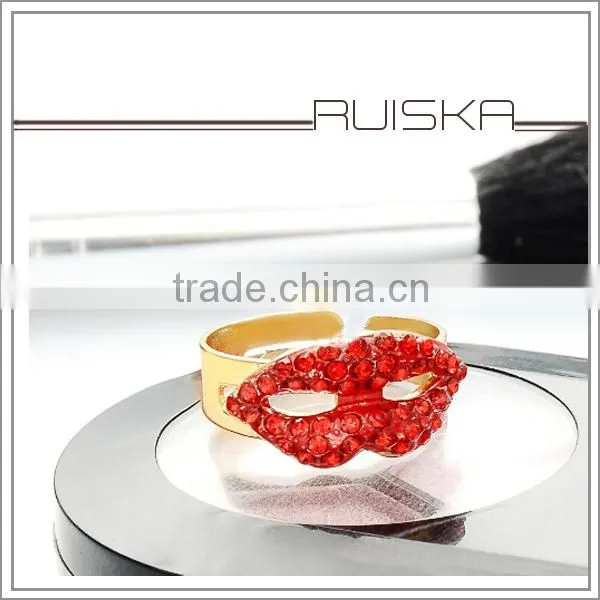 Fashion Trend Full Crystal Red Clip Shaped Ring