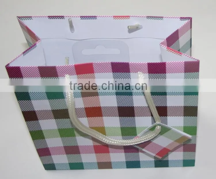 Custom tote bags with printed logo