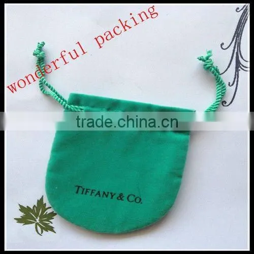 2015 new design velvet jewerly pouch with logo