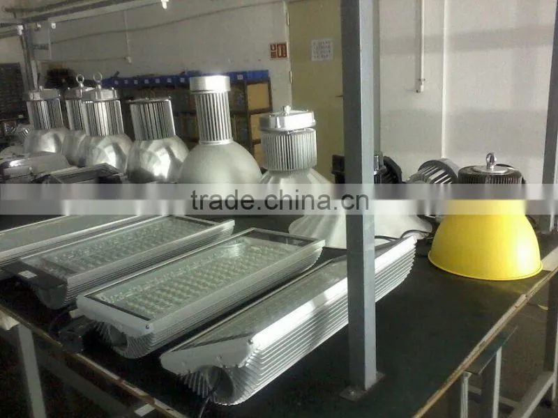 Factory warehouse high bay led lighting,150w industrial LED Light with CE RoHS SAA