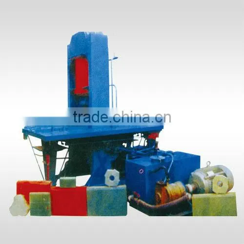 150T small concrete kerb/curbstone block machine
