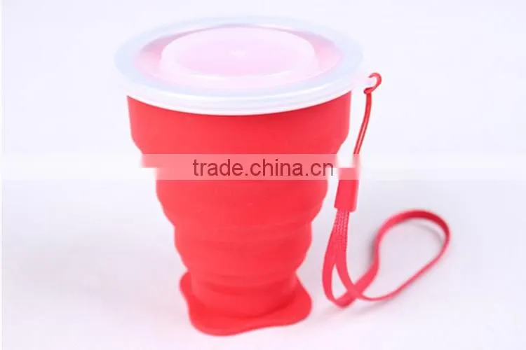 Soft food grade silicone folding drinking cup, silicone custom design collapsible cup with lid