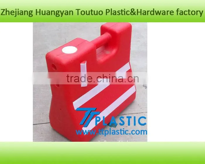 Highway facilities plastic barricades fluorescent blow moulding tooling