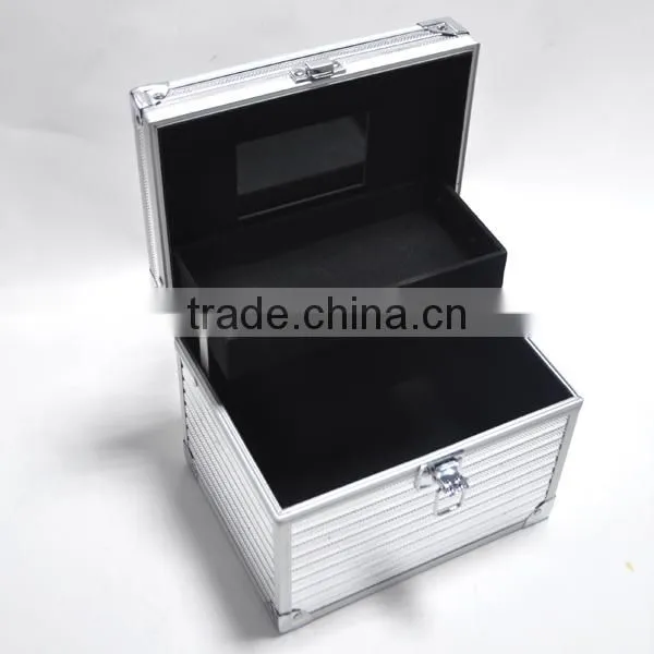 2015 New fashion wholesale aluminum cosmetics cases