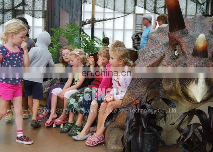 Lifelike Dinosaur Statues Fiberglass Statue