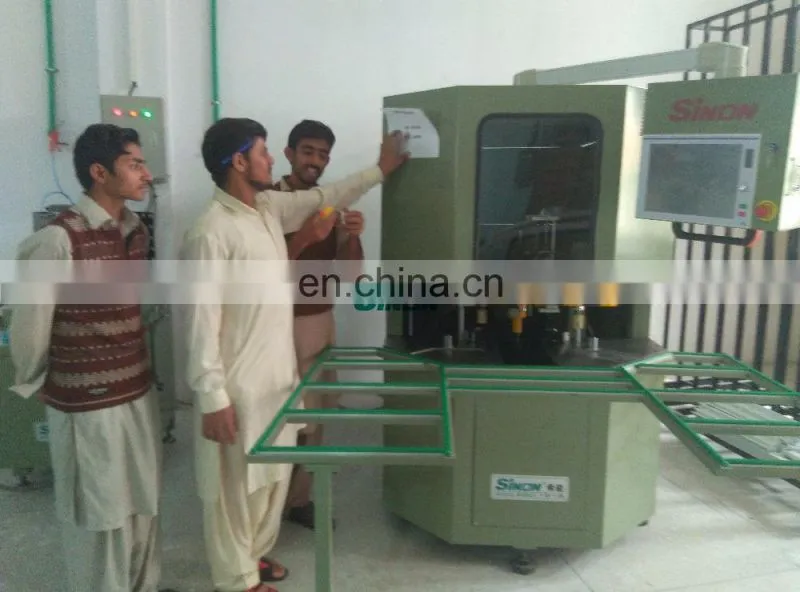 5 Tools CNC Automatic Polyvinyl Door Window Corner Cleaning Machine