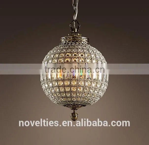 Replicating the Sparkling Lanterns of 19th-century Morocco Chandelier Strung with Hundreds of Multi-Faceted Crystals