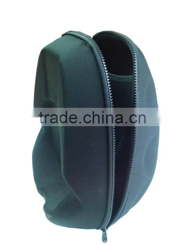 Hard shell helmet case for bicycle