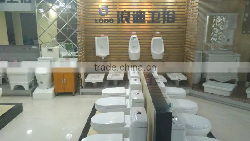 ceramic wall-hung urinal for bathroom