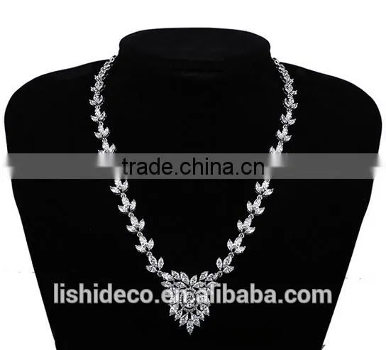 2016 Latest Design High Quality Women Fashion Necklace Jewelry Long Silver Zircon Necklace Set