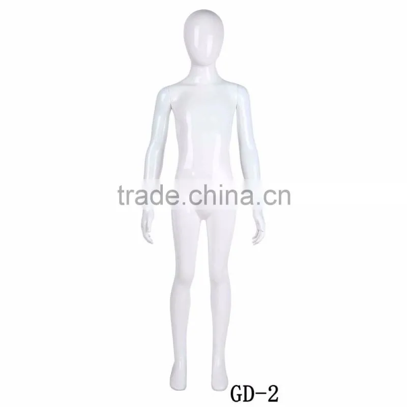 PlastIc full body of child mannequin for window display