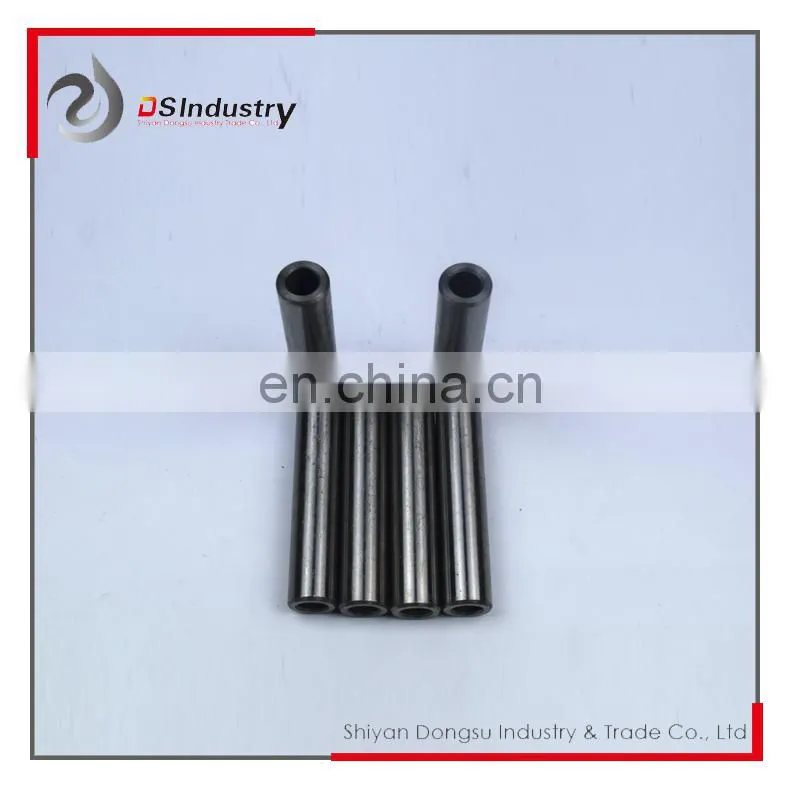 6CT8.3 diesel engine Cylinder Head parts Intake valve Guide 3925863 Valve Stem Guide