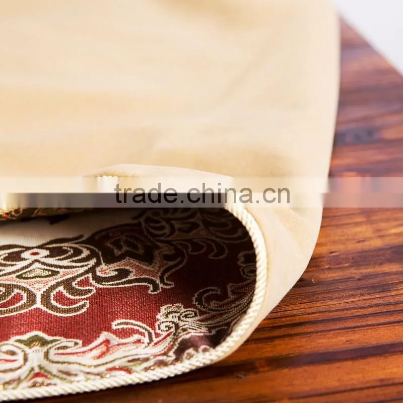 Plus 25 matching Coral Satin Organza table runners