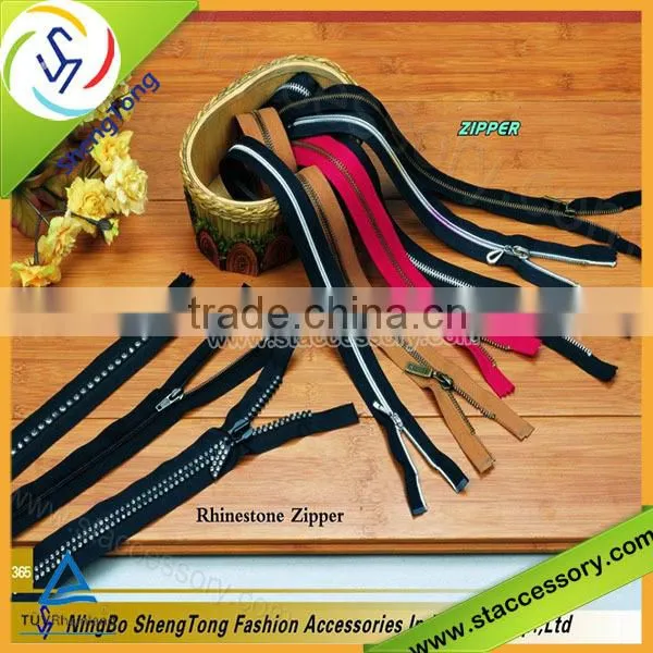wholesale nylon plastic zipper