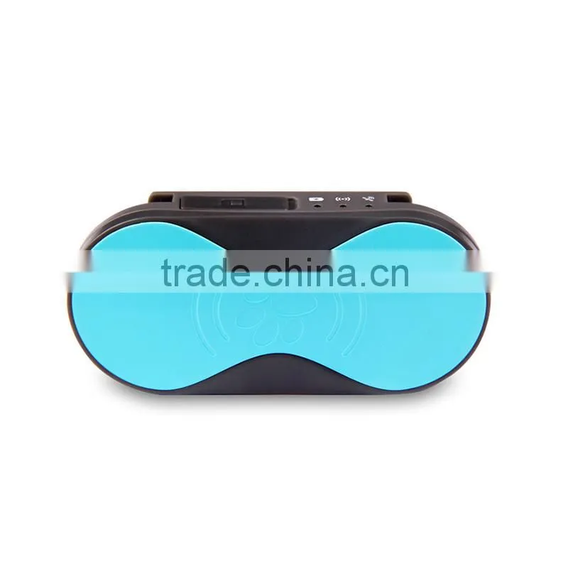 2015 fashion mini gps tracker with free android and ISO app