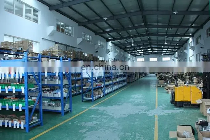 China with BT40 tool holder, Syntec controller cnc milling machine