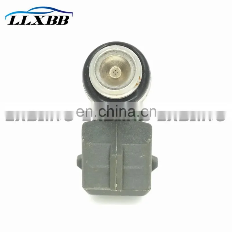 Genuine LLXBB Fuel Injector Nozzle IWP024 For VW Gol Parati Saveiro Quantum Santana Magneti 50100702 0269980312