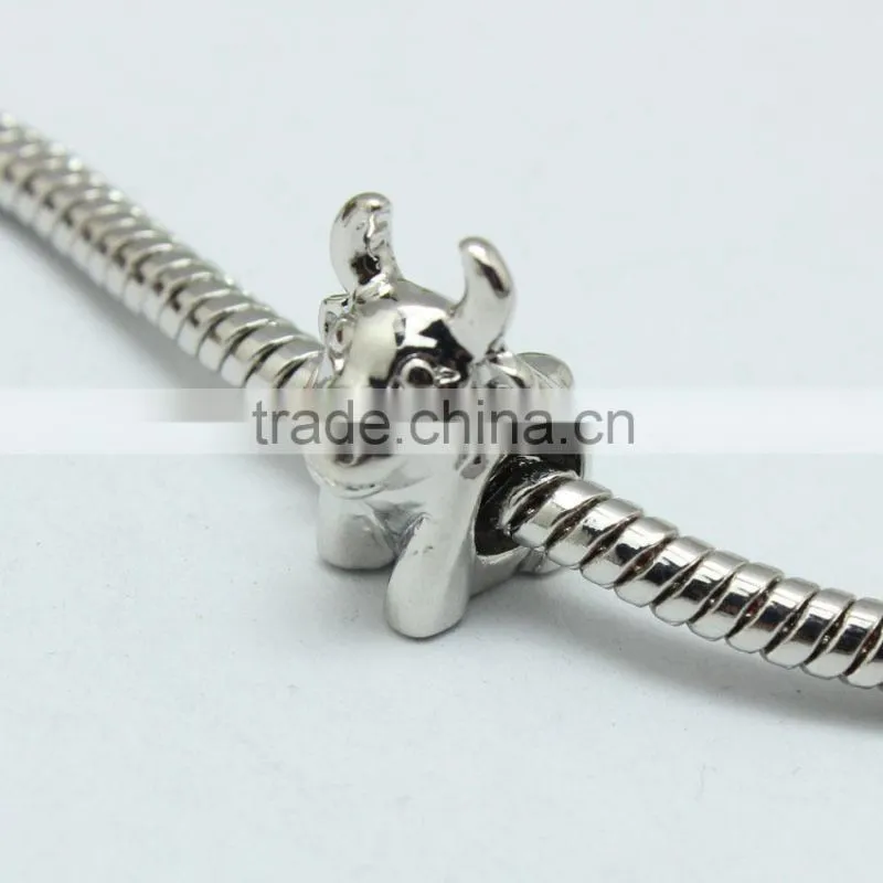 Wholesale 2015 New Style Cattle Shape DIY Anti-silver Creative Bracelets Accessories Metal Zinc Alloy Beads with Holes