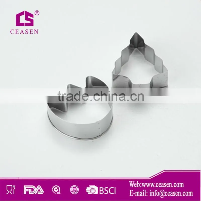 Metel with nonstick painting flower shape cookie cutter