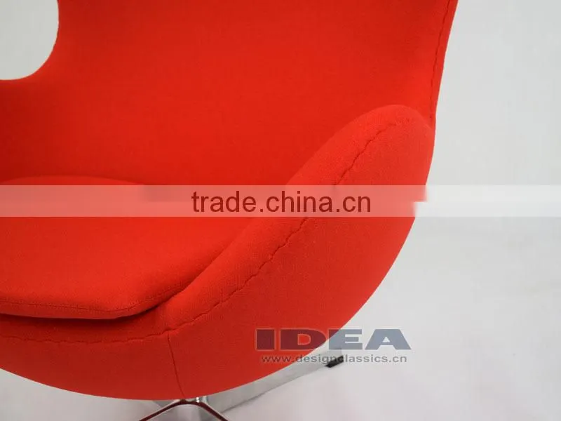 Replica Arne Jacobsen Egg chair - Red Wool Fabric - polished aluminum base